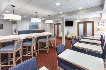 Breakfast/Coffee Service 28 of 35