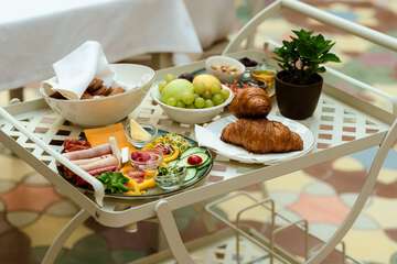Breakfast buffet