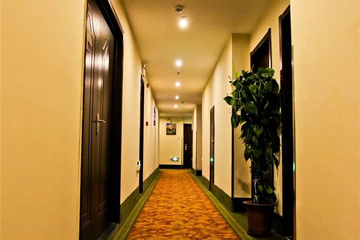 hotel_rooms