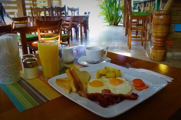 Breakfast meal