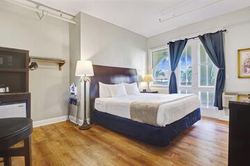 Room 35 of 149