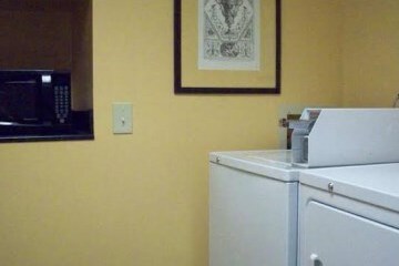  Howard Johnson Atlantic City/Egg Harbor Township 12