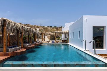 Infinity pool
