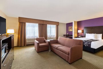 Room 21 of 38