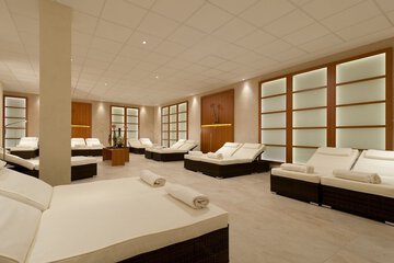 Private spa tub