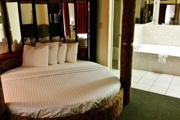 Country Hearth Inn & Suites Augusta