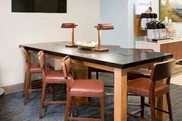 Breakfast/Coffee Service 89 of 98