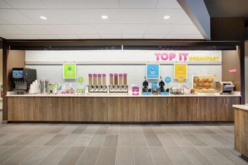 Breakfast/Coffee Service 31 of 43