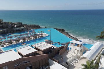 Aqua center