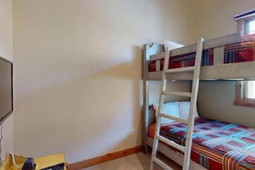 Photo 24