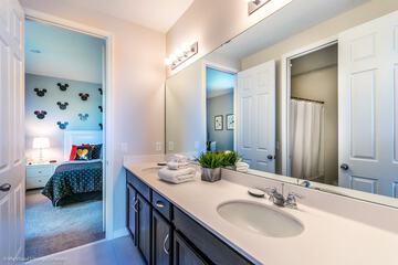Bathroom sink