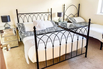 guest_rooms