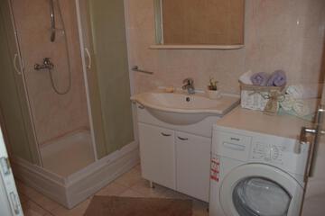 Photo 51