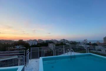 Rooftop pool