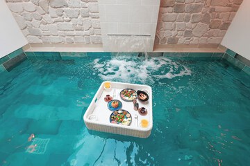 Private pool