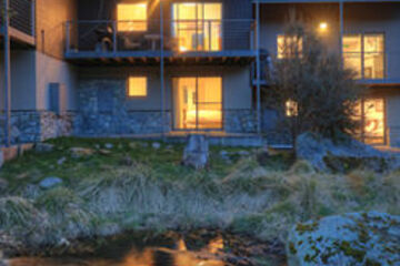 Hotel Front - Evening or Night