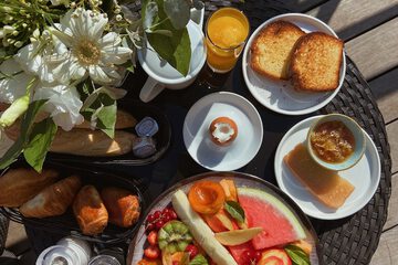 Breakfast meal
