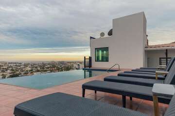 Rooftop pool