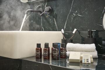 Bathroom amenities