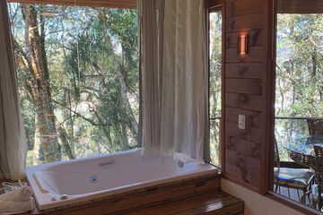 Private spa tub
