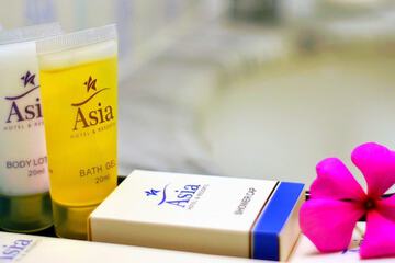 Bathroom amenities