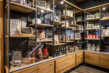 Gift shop