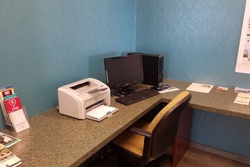 Business Center 56 of 60