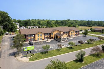 Countryside Inn & Suites