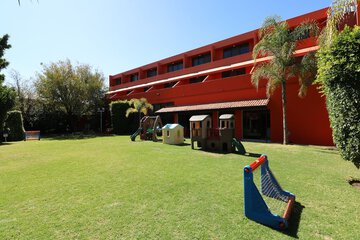 Children's play area - outdoor