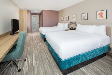 Room 14 of 77