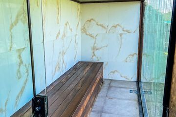 Steam room