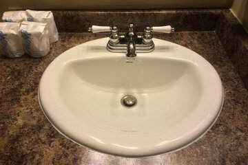 Bathroom sink