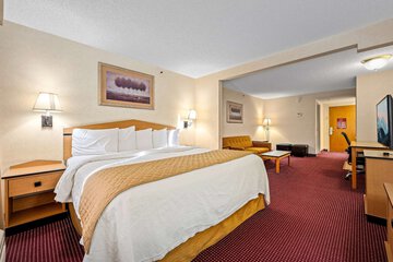 Room 33 of 45
