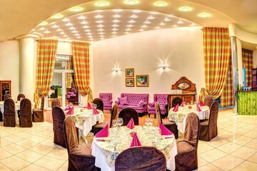 Food court