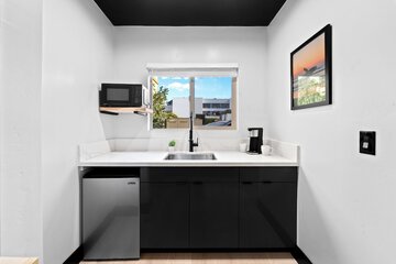 Private kitchenette