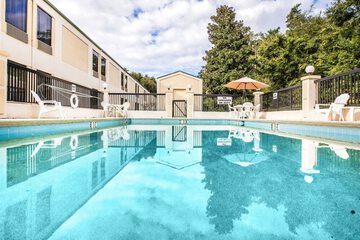 Quality Inn Darien - North Brunswick