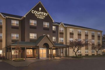 Country Inn & Suites by Radisson Dakota Dunes, SD