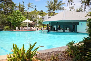Poolside bar