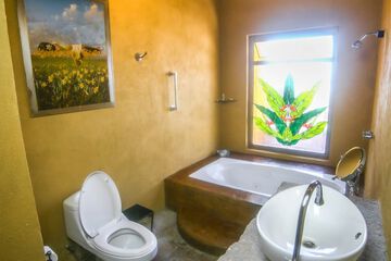 Jetted tub