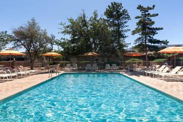 Pool 4 of 25