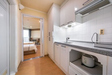 Private kitchenette