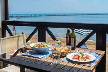 Beach bar