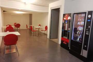 Snack bar