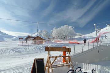Snow and ski sports