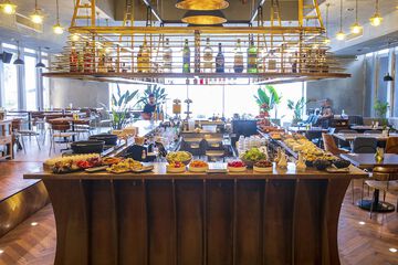 Breakfast buffet