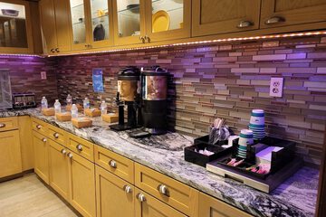 Breakfast/Coffee Service 19 of 24