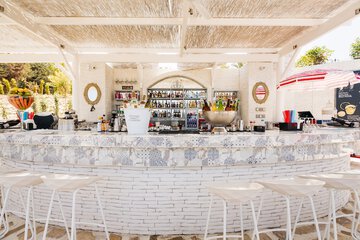 Beach bar