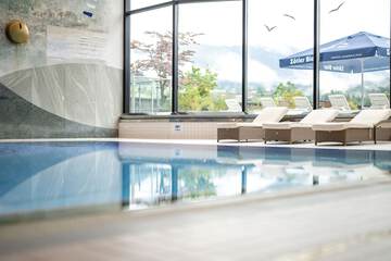 Exercise/lap pool