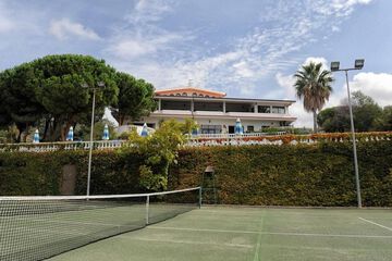 Sport court