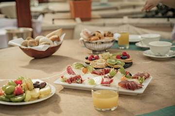 Breakfast meal